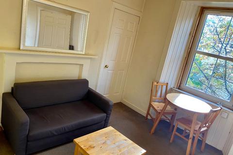1 bedroom flat to rent, West Crosscauseway, Newington, Edinburgh, EH8