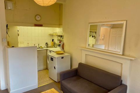 1 bedroom flat to rent, West Crosscauseway, Newington, Edinburgh, EH8