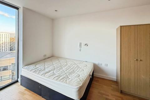 undefined, Millennium Tower, 250 The Quays, Salford Quay, Salford, M50