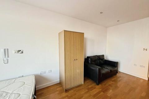 undefined, Millennium Tower, 250 The Quays, Salford Quay, Salford, M50