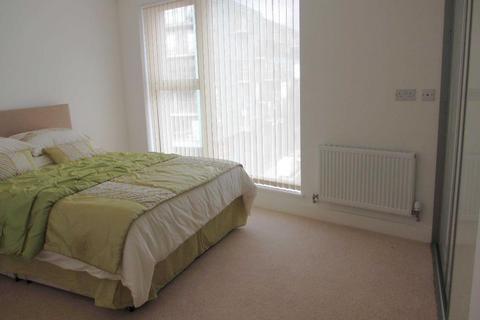 2 bedroom apartment to rent - Millbay Road, Millbay, Plymouth, Devon, PL1 3NJ