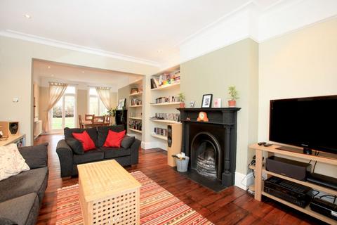 3 bedroom terraced house to rent, Morden Hill, Lewisham, SE13