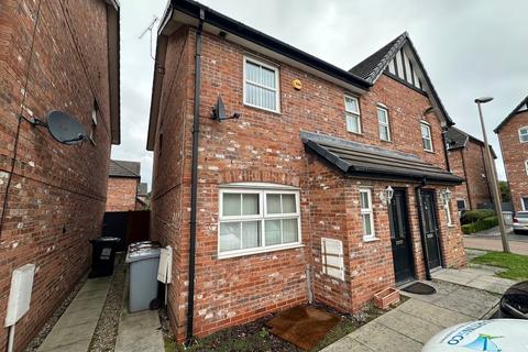 3 bedroom semi-detached house to rent, Farrier Court, Crewe