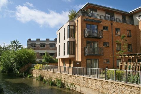 2 bedroom apartment to rent, Empress Court, Oxford