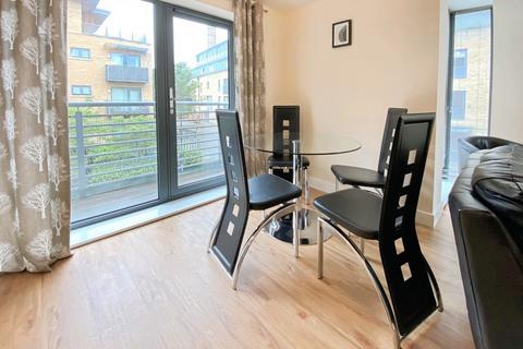 2 bedroom apartment to rent, Empress Court, Oxford