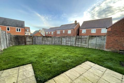 4 bedroom detached house to rent, Pewit Close, Shrewsbury SY5