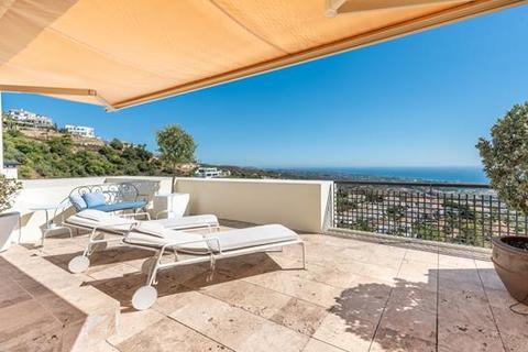 3 bedroom penthouse, Los Altos de los Monteros, Marbella, Malaga