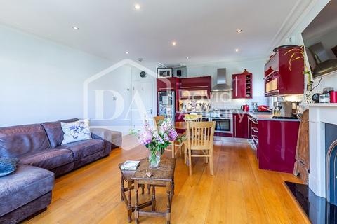 2 bedroom flat to rent, Elder Avenue, Crouch End, London