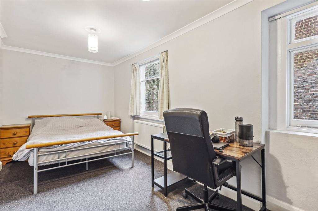 Apartment in London - View 5