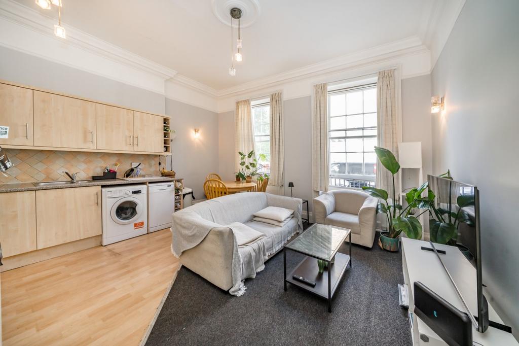 Apartment in London - View 2