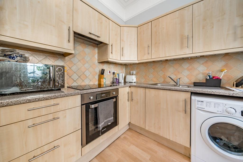 Apartment in London - View 3
