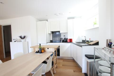 2 bedroom apartment to rent, Cavell Street, London E1