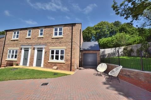 undefined, Convent Close, Richmond
