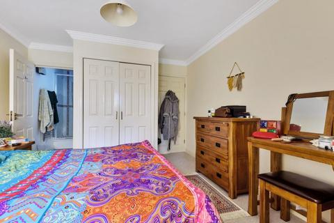 undefined, Victoria Court,  Headington,  OX3