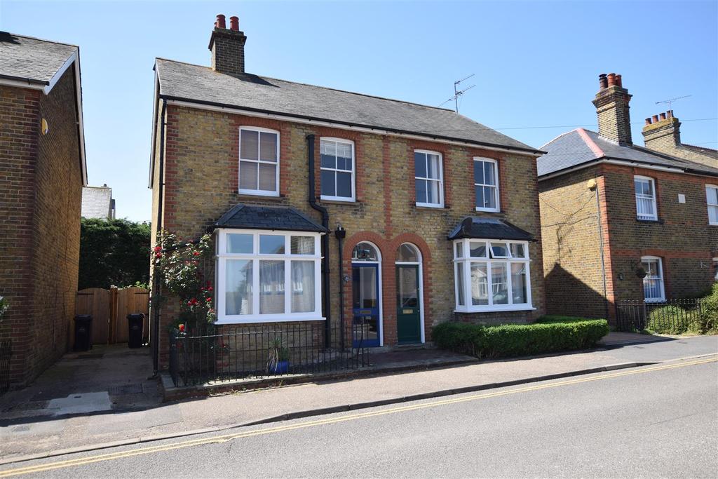 Victoria Road, Maldon 3 bed house £365,000