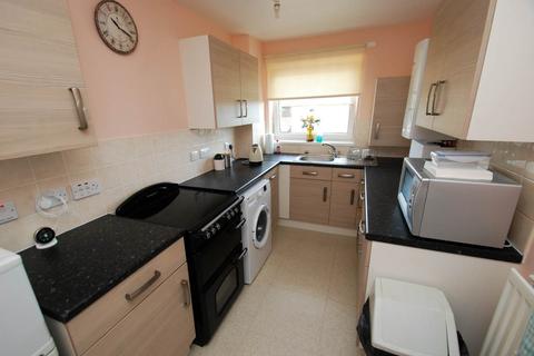 2 bedroom flat to rent - Steward Crescent, South Shields