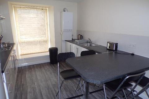2 bedroom flat to rent, Union Grove Court, Aberdeen, AB10