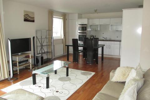 3 bedroom flat to rent, Rubislaw Square, Kepplestone, AB15