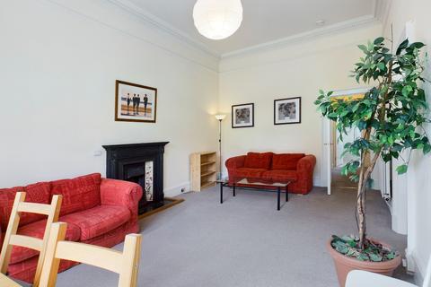 2 bedroom flat to rent, Learmonth Gardens, Comely Bank, Edinburgh, EH4
