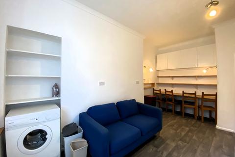 1 bedroom flat to rent, Peffer Street, Niddrie, Edinburgh, EH16