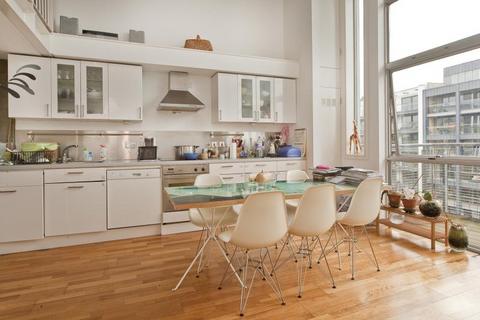 2 bedroom apartment to rent, Kingsland Road, London, E8