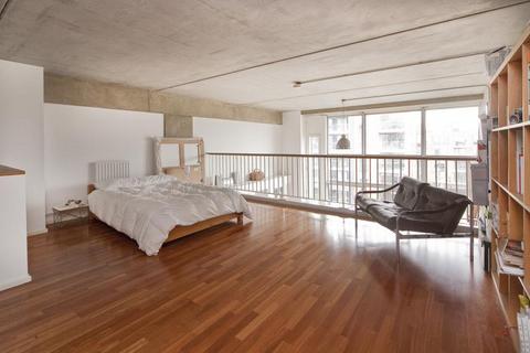 2 bedroom apartment to rent, Kingsland Road, London, E8