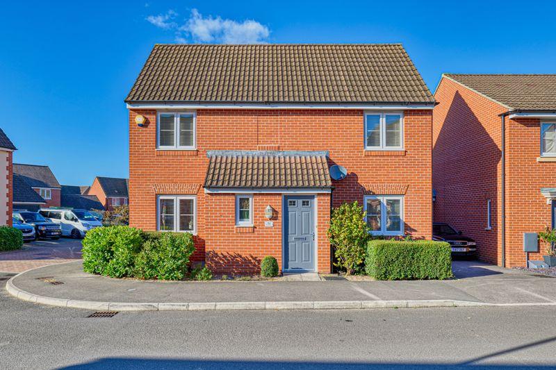 Hawthorn Road, Melksham SN12 4 bed detached house £375,000
