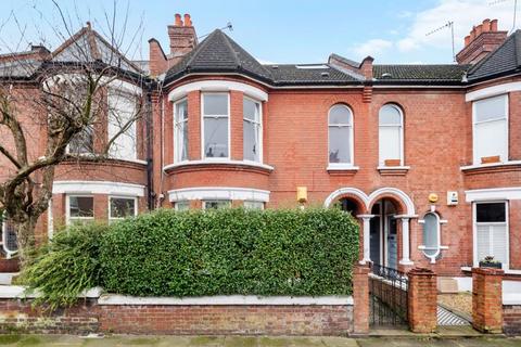 3 bedroom apartment to rent, Burnbury Road, Balham, SW12 0EQ