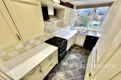 3 bedroom semi-detached house to rent, Upper Meadow Road, Birmingham B32