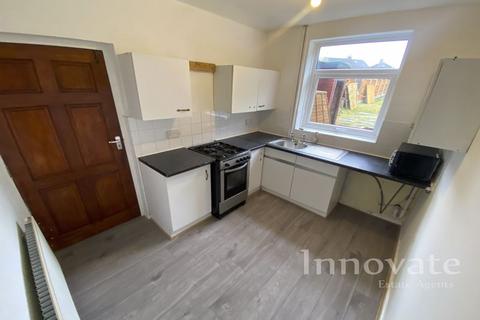 3 bedroom semi-detached house to rent, Penncricket Lane, Rowley Regis B65