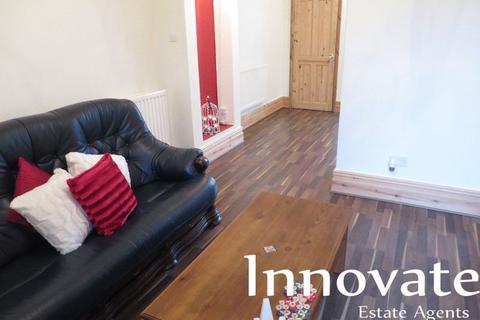 2 bedroom terraced house to rent, Marroway Street, Birmingham B16