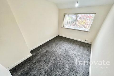 3 bedroom semi-detached house to rent, Whitgreave Street, West Bromwich B70