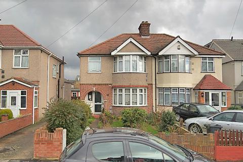 4 bedroom semi-detached house to rent, Hibernia Gardens, Hounslow