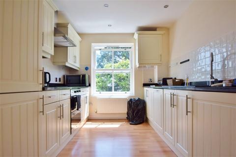2 bedroom flat to rent, Bournemouth