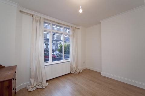 2 bedroom flat to rent, Dunollie Road, Kentish Town, NW5