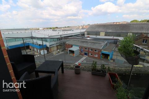2 bedroom apartment to rent, William Mundy Way, Dartford