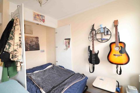 undefined, Croydon Road, Penge