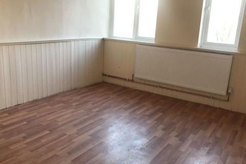 2 bedroom flat to rent, Weoley Castle Road, Birmingham