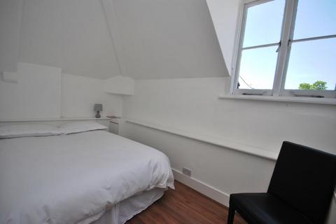 undefined, ROLAND GARDENS, SOUTH KEN SW7
