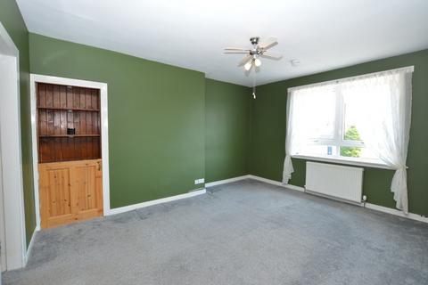 2 bedroom flat to rent, Roselea Terrace, Church Street, Ladybank, KY15