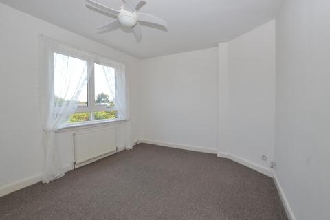 2 bedroom flat to rent, Roselea Terrace, Church Street, Ladybank, KY15