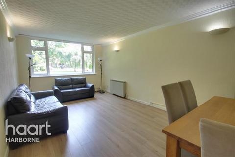 2 bedroom flat to rent, Savoy Close, Harborne