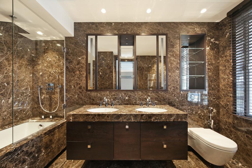 Main bathroom