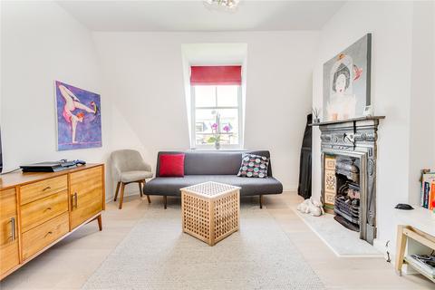 14e Vera Road, London, SW6 6RN