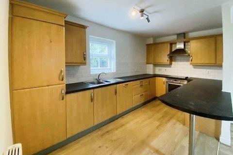 2 bedroom flat to rent - New Copper Moss, Altrincham, Cheshire, WA15