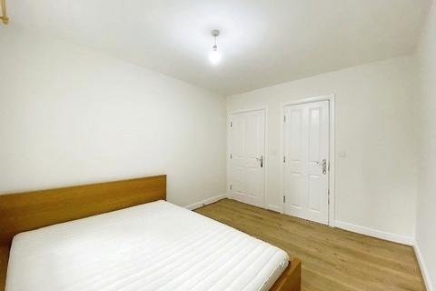 2 bedroom flat to rent, New Copper Moss, Altrincham, Cheshire, WA15