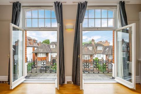 4 bedroom apartment to rent, Buckingham Mansions, West Hampstead, London, NW6