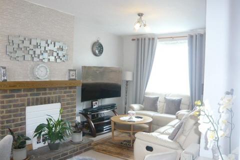 3 bedroom house to rent, Vernon Road, Feltham