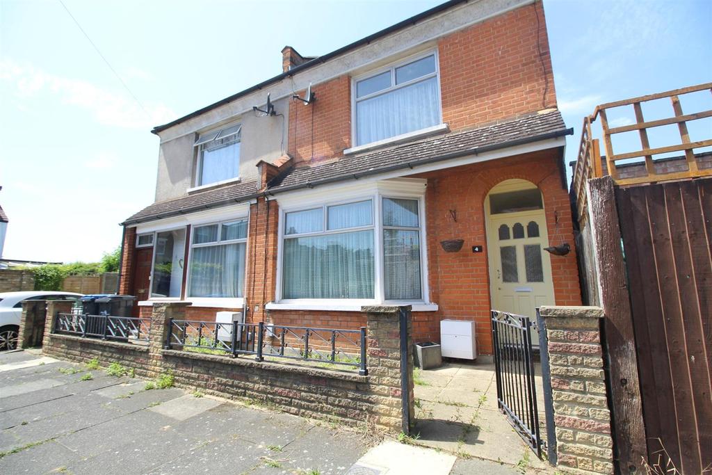 Farr Road, Enfield 3 bed semidetached house £525,000