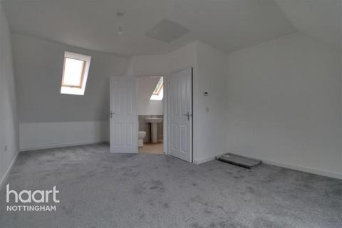 4 bedroom semi-detached house to rent, Henton Row, Nottingham